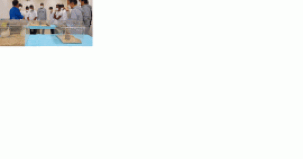 رحلة ميدانية لطلبة ثانوية روض الصالحين الى كلية الطب
