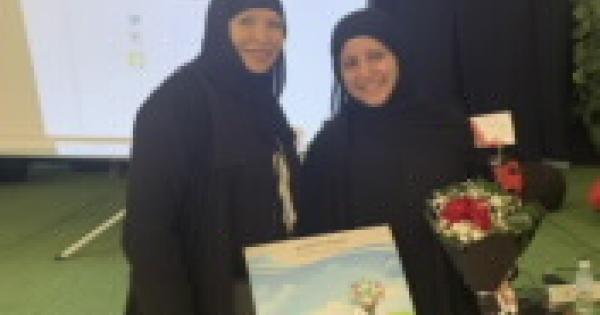 لقاء إرشادي في مدرسة غرس ثنائية اللغة