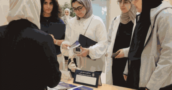 الإرشاد الأكاديمي تستكمل برنامجها الإرشادي في مختلف كليات جامعة الكويت